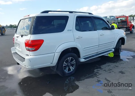 2005 Toyota Sequoia Sr5 V8 z USA, uszkodzony, nr VIN 5TDZT34A85S255986